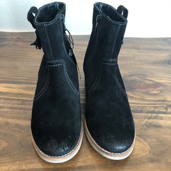 NIB Crevo Linley Black Suede Distressed Booties - Picture 7 of 10